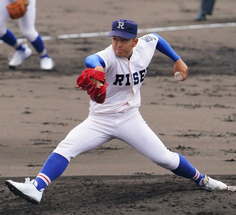 ＜履正社・近大付＞履正社のエース・増田のピッチング（撮影・井垣　忠夫）