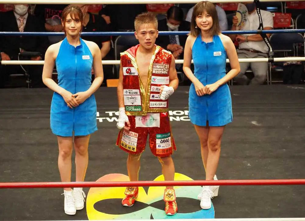 ＜48キロ契約6回戦＞6回TKO勝ちした森且貴