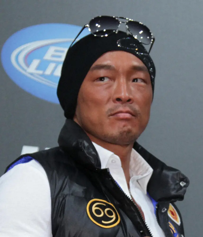 秋山成勲