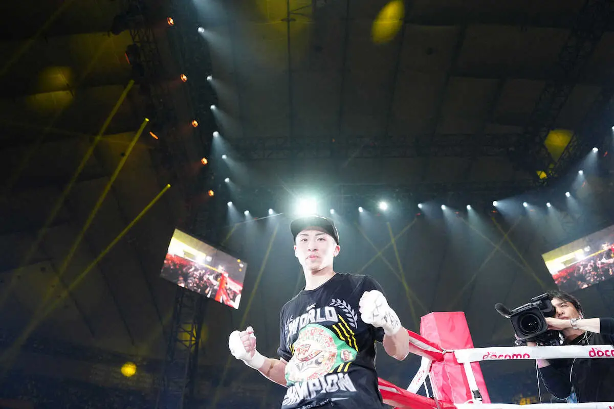 ＜4団体統一世界スーパーバンタム級TM　井上尚弥・ルイス・ネリ＞防衛に成功した井上尚（撮影・島崎忠彦）