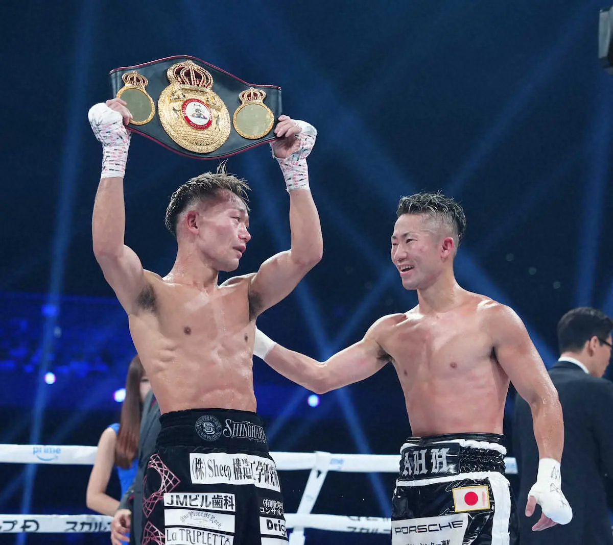＜8大タイトル戦＞井上拓（右）に勝利した堤（撮影・島崎忠彦）