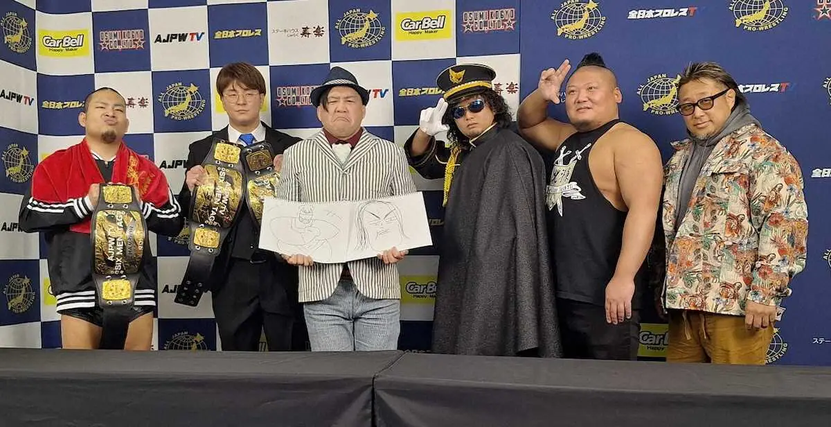 全日本プロレスTV認定6人タッグ選手権で対戦する左から王者組の阿部史典、青柳勇馬、佐藤光留、挑戦者組の大森北斗、熊嵐、近藤修司