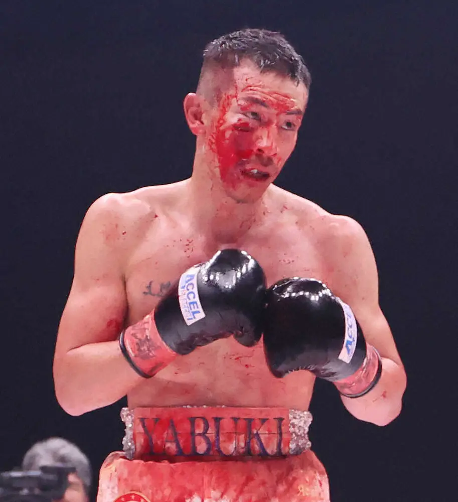 3月29日、タイトルマッチで右目下に傷を負った矢吹正道