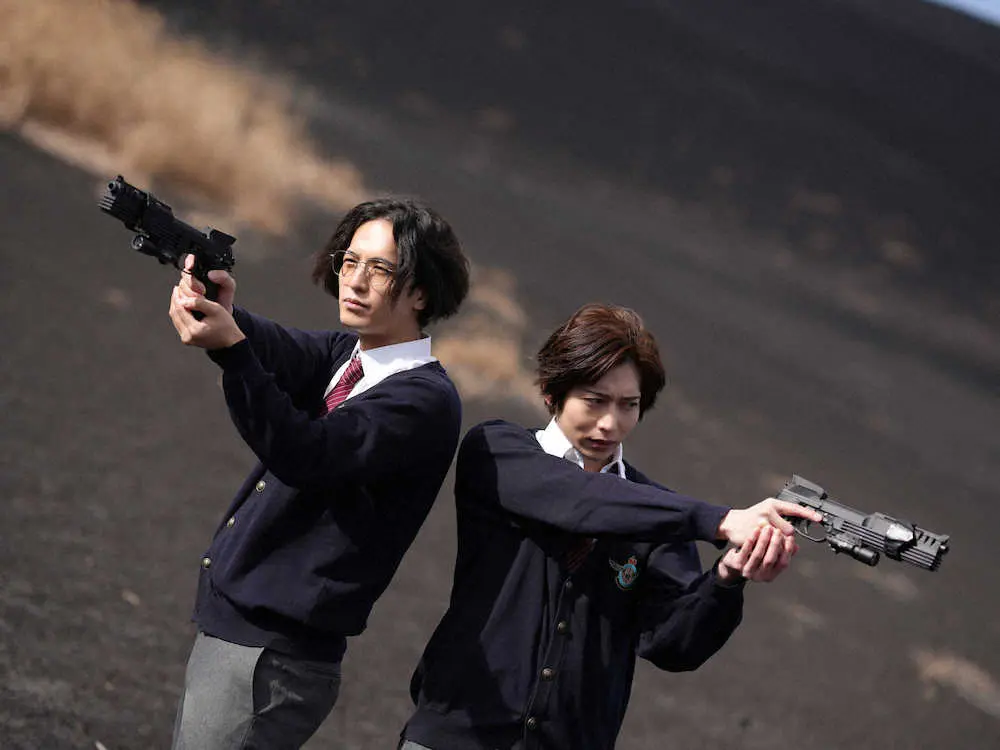 映画「アンコンシャス」でダブル主演を務める中村優一（左）と染谷俊之