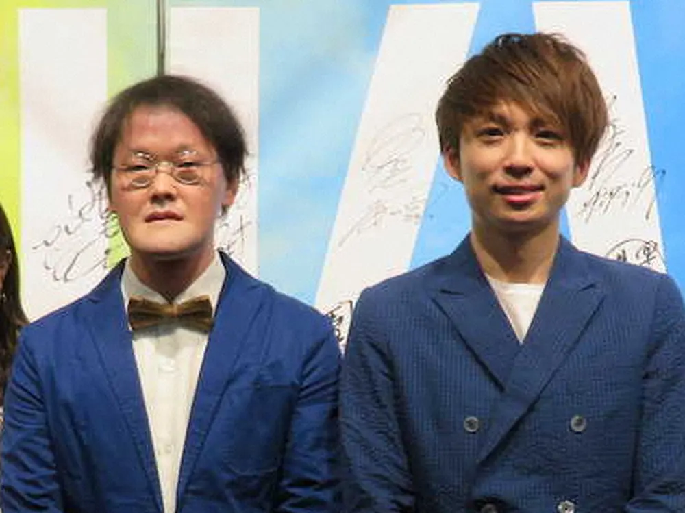 「アインシュタイン」の稲田直樹（左）と河井ゆずる