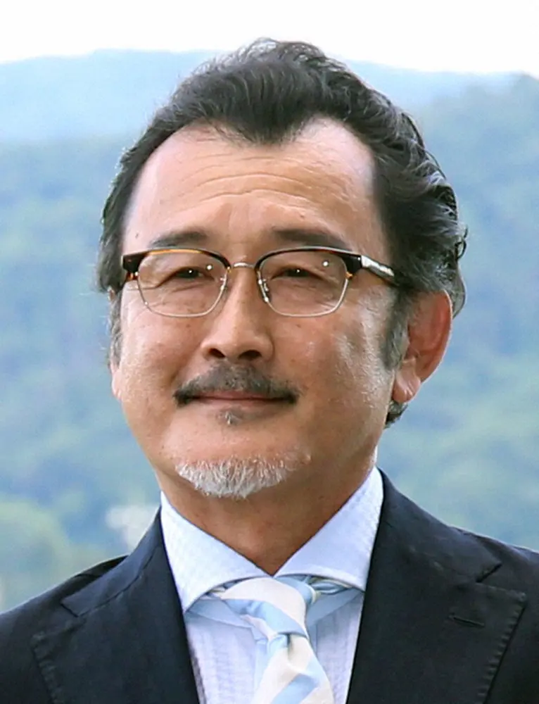 俳優の吉田鋼太郎