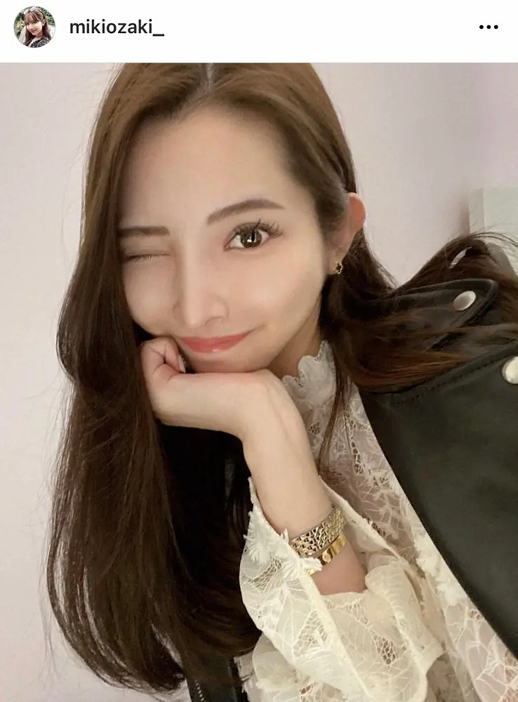 尾崎美紀氏公式インスタグラム（mikiozaki_）から