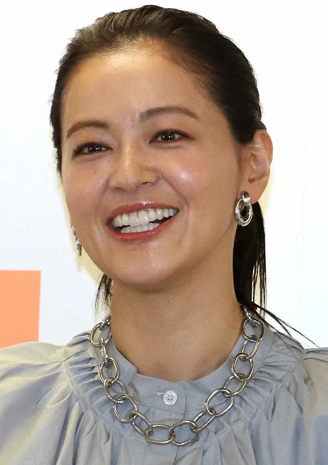 黒谷友香