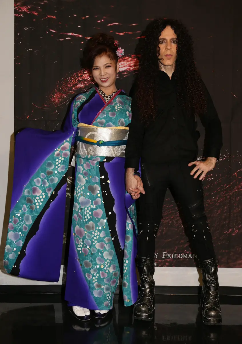 八代亜紀さんから大きな影響を受けたというマーティ・フリードマン