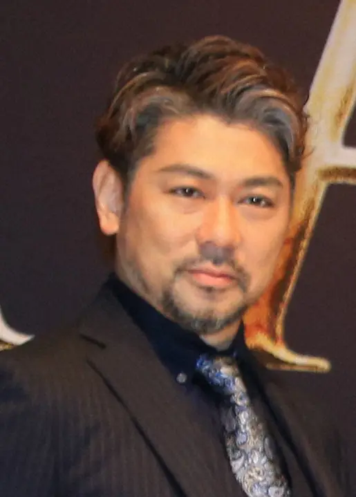 岸祐二