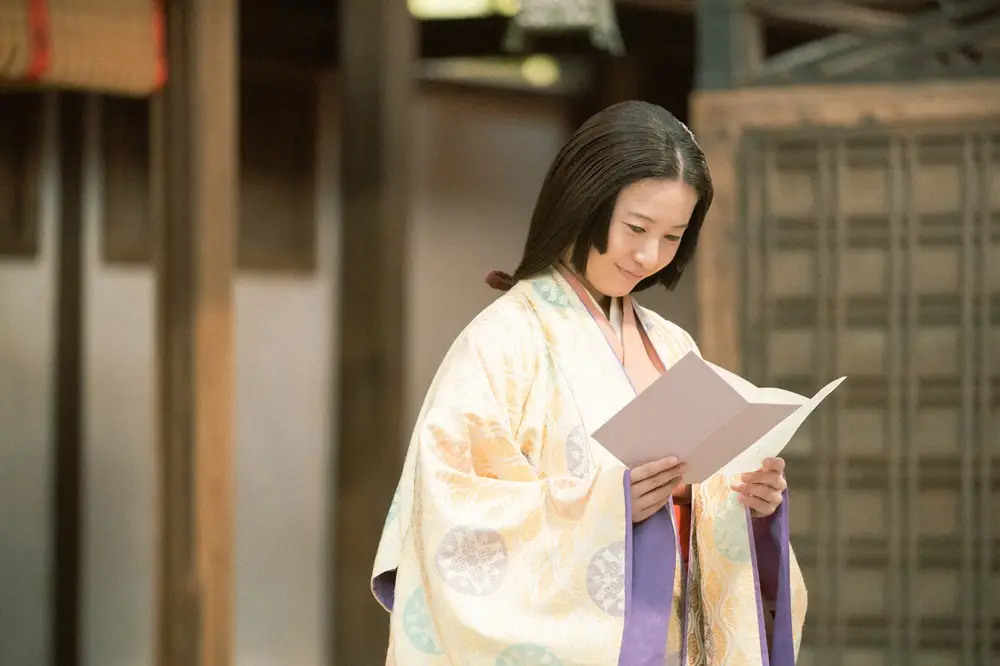 大河ドラマ「光る君へ」第24話。まひろ（吉高由里子）は藤原宣孝からの文に…（C）NHK