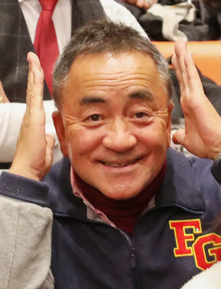 タレントのせんだみつお