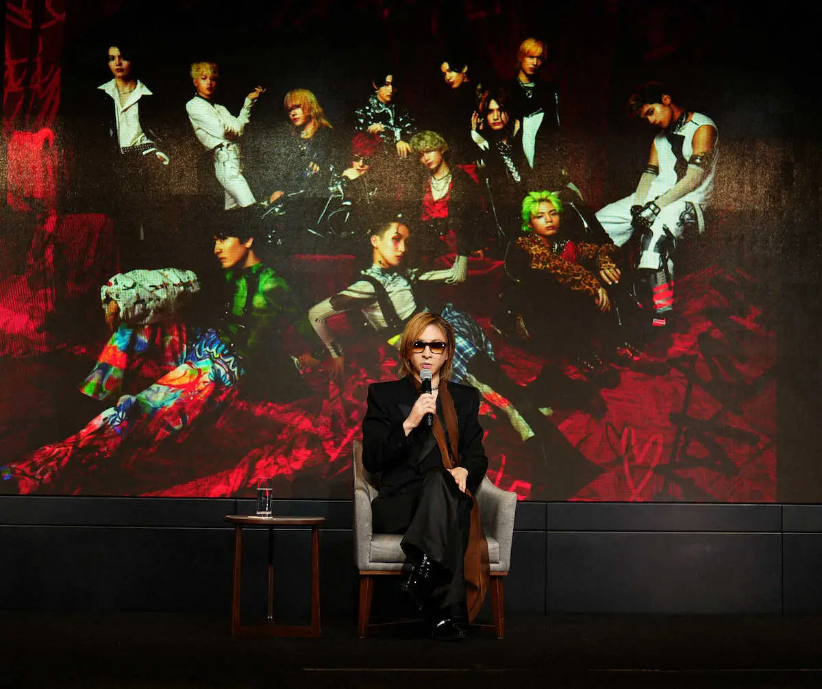 自身がプロデュースするユニット「XY」について話すYOSHIKI（撮影・木村　揚輔）