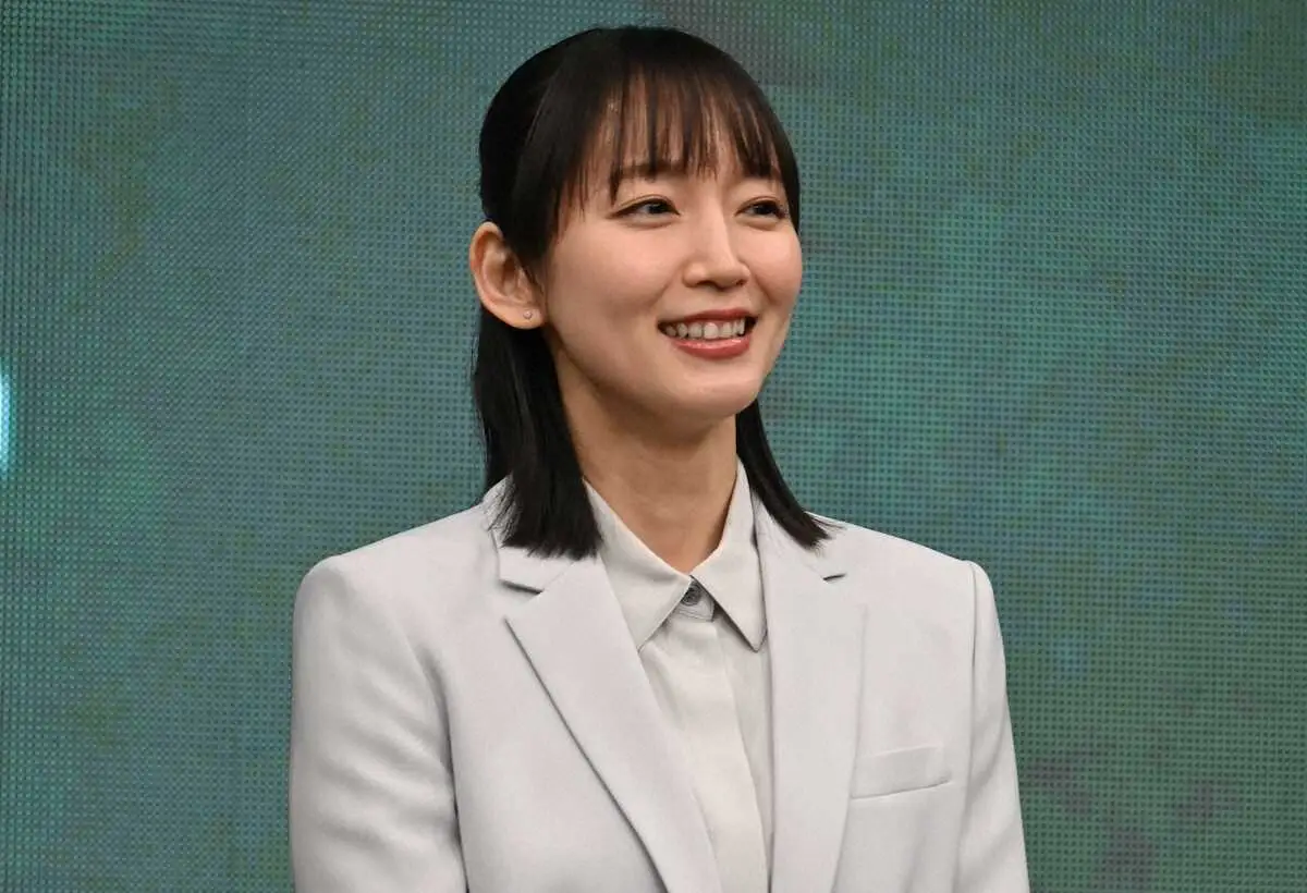 吉岡里帆