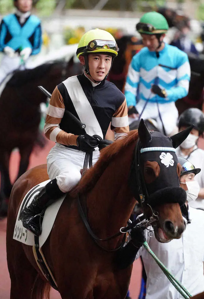 シンソーブに跨がる土田。福島県出身で福島競馬に初騎乗した（撮影・郡司修）