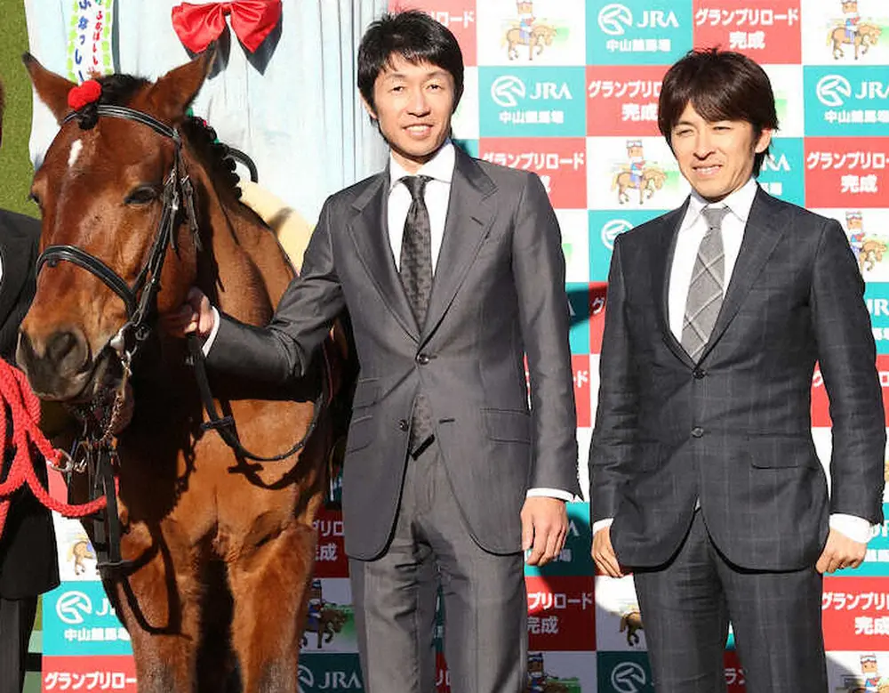 武豊（左）と福永（14年12月撮影）