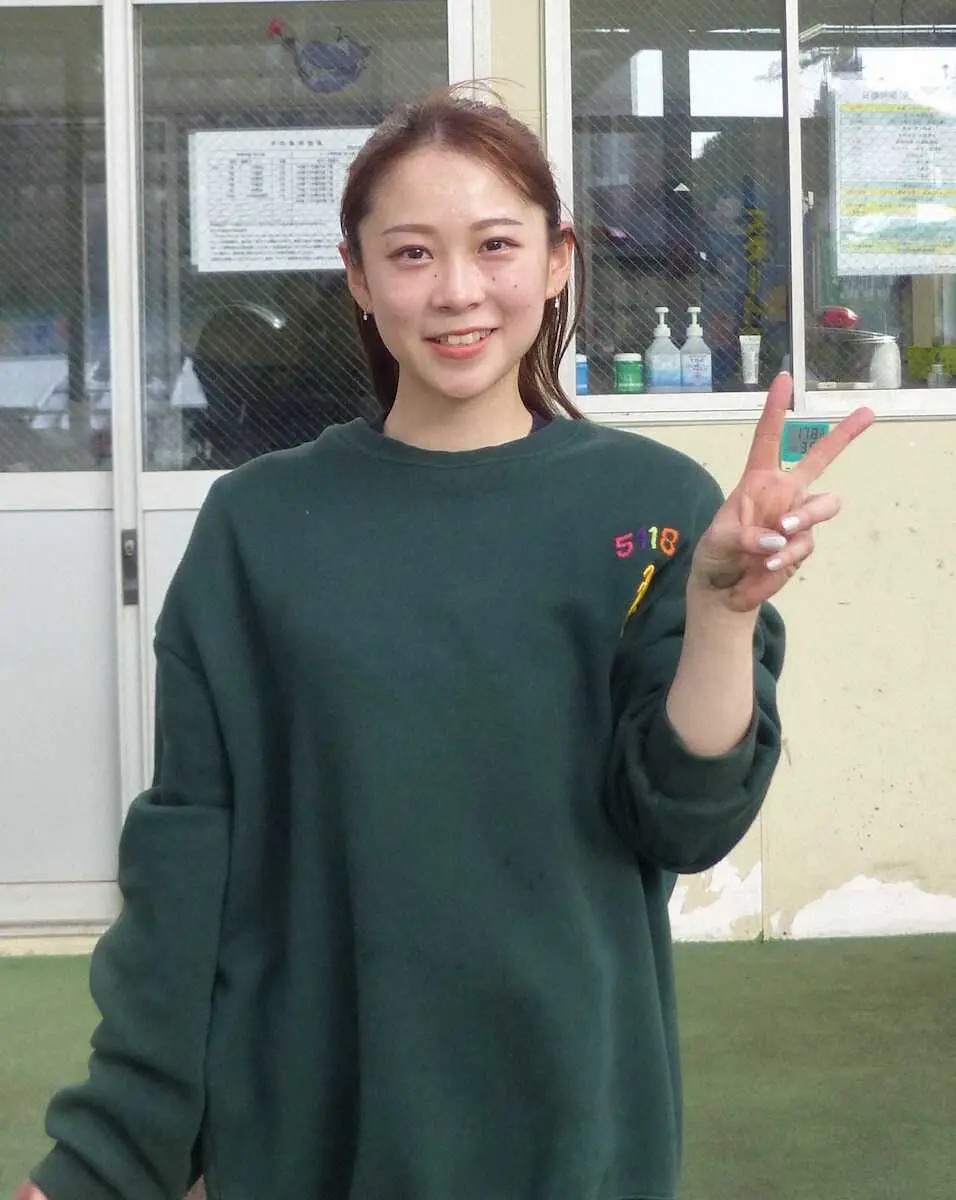 4日目7Rを制してピースサインの野田なづき