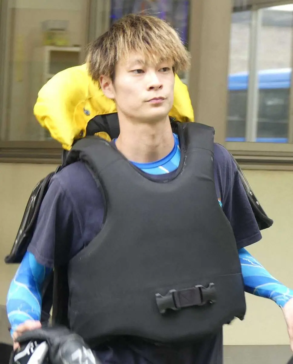 2日目終了時点で得点率3位につけている長谷川晴哉