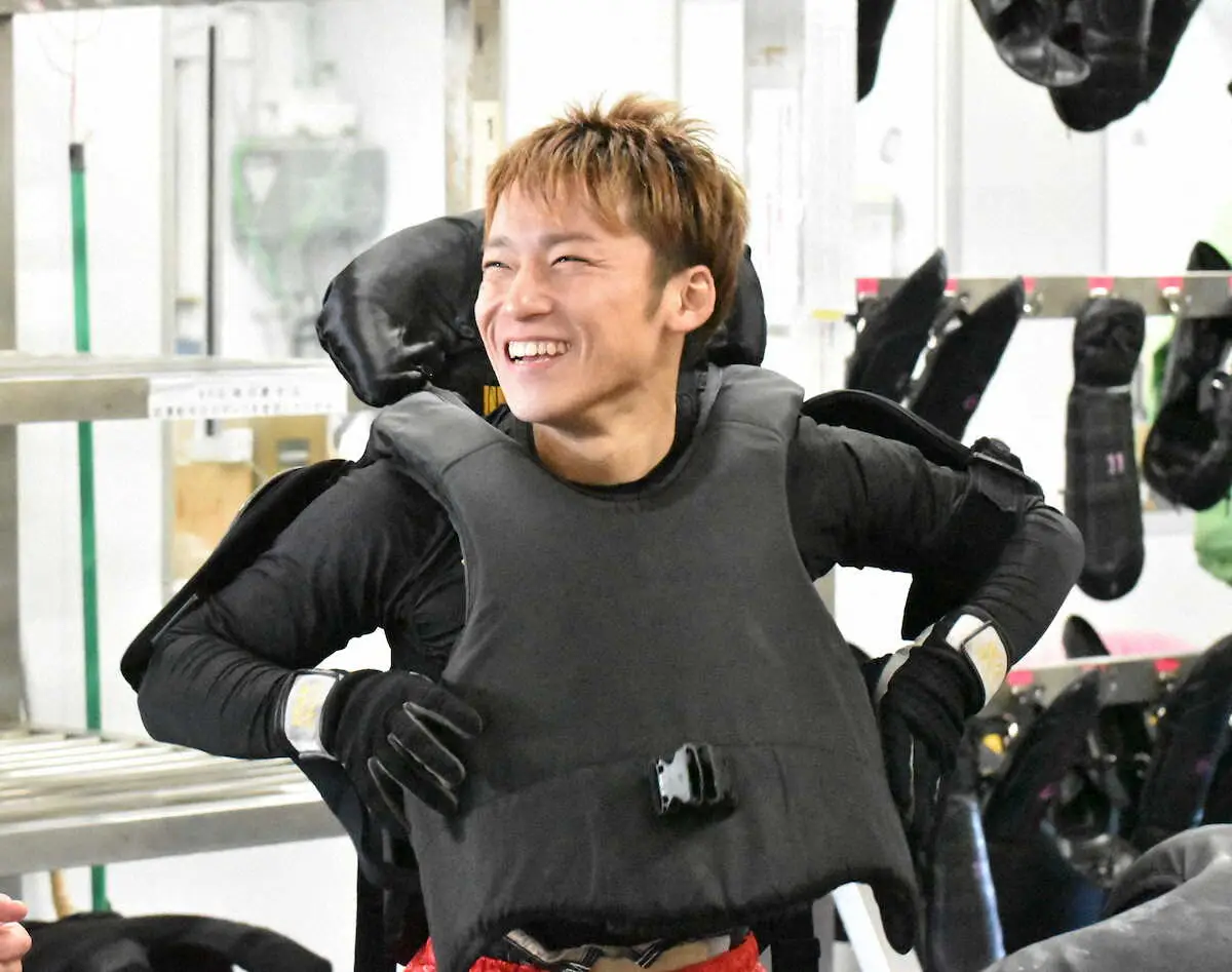 シリーズ3勝目を挙げた佐藤謙史朗