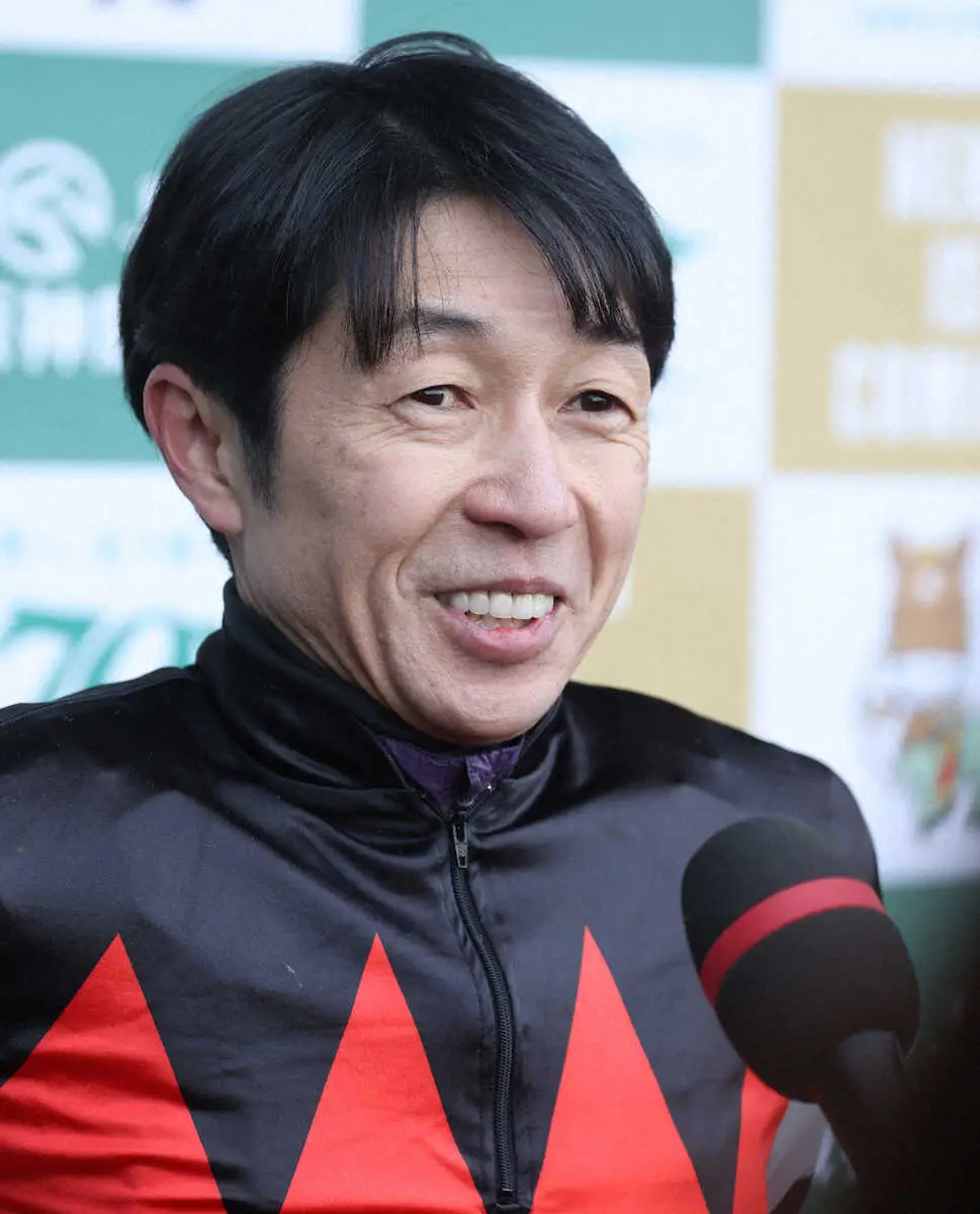 ＜チューリップ賞＞スウィープフィートで制した武豊（撮影・亀井　直樹）　