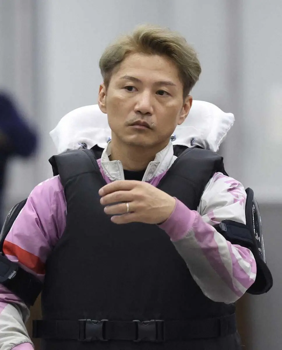 浜野谷憲吾