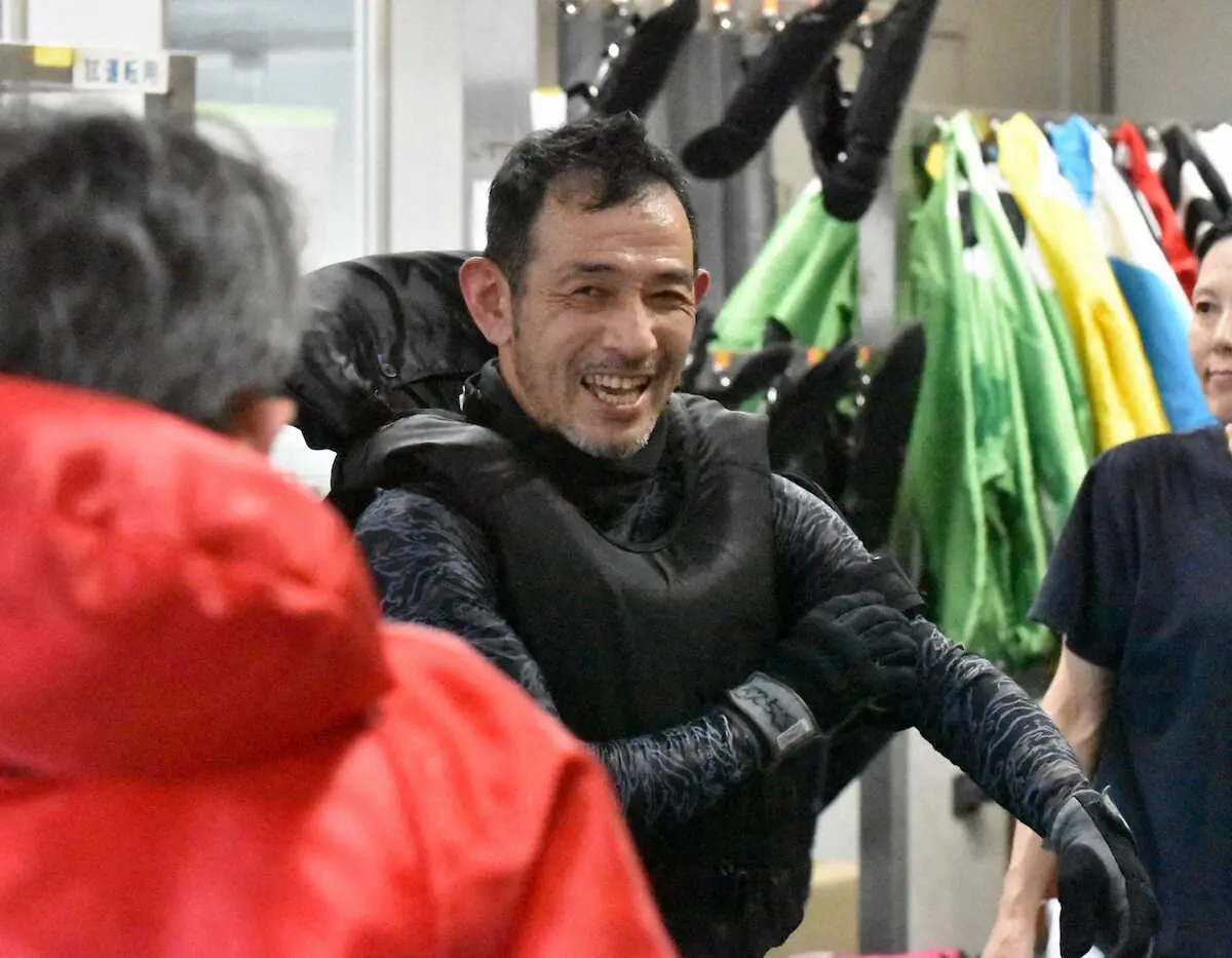 シリーズ初白星を挙げた三角哲男
