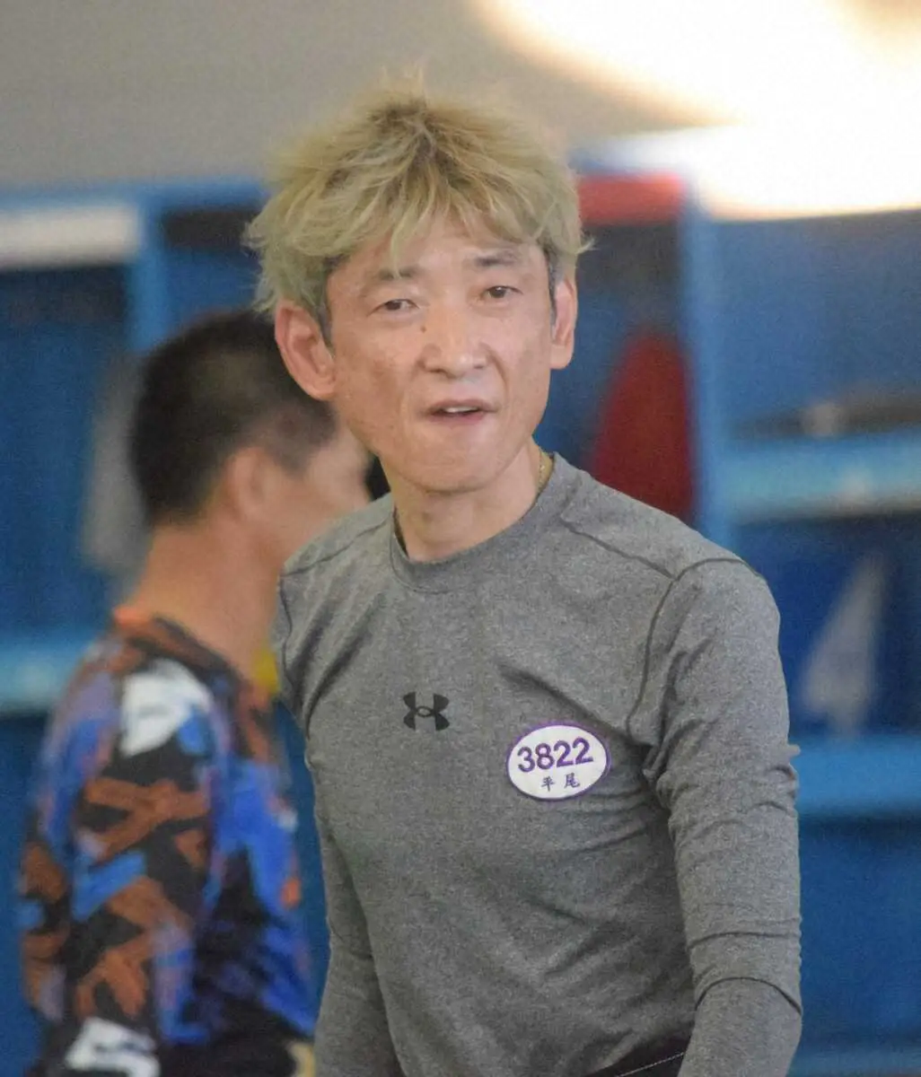 ここは平尾崇典が入魂の先マイを決める
